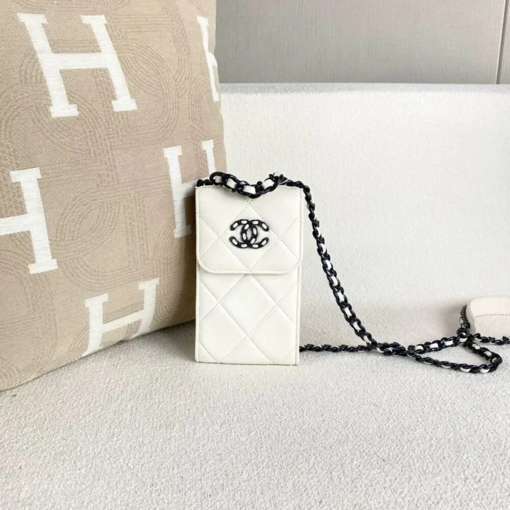 Chanel Women Pre-Loved Bag Very Good Condition